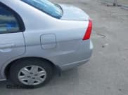 ✅ 2003 Honda Civic LX • VIN: 1HGES15653L028402 • Lot: 42265839. Listed on IAAI with 129,053 mi. Free auction sales archive from the USA and detailed vehicle history report at DreamBid. Image 14.