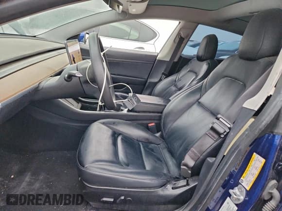 ✅ 2020 Tesla Model 3 Standard Range Plus • VIN: 5YJ3E1EAXLF799278 • Lot: 91208565. Wystawiony na Copart z przebiegiem 47 879 mil. Bezpłatny archiwum sprzedaży aukcyjnych z USA i szczegółowy raport historii pojazdu na DreamBid. Zdjęcie 7.