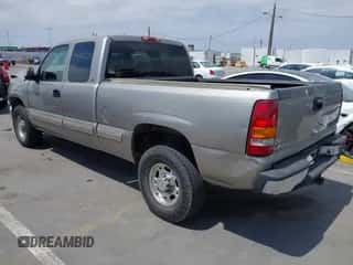 2000 Chevrolet Silverado 2500 LS z VIN 1GCFC29U8YZ144325, wystawiony jako IAAI lot #42044006 z przebiegiem 207 522 mil mil oraz . Historia ofert i sprzedaży dostępna na DreamBid. Obrazek 3.