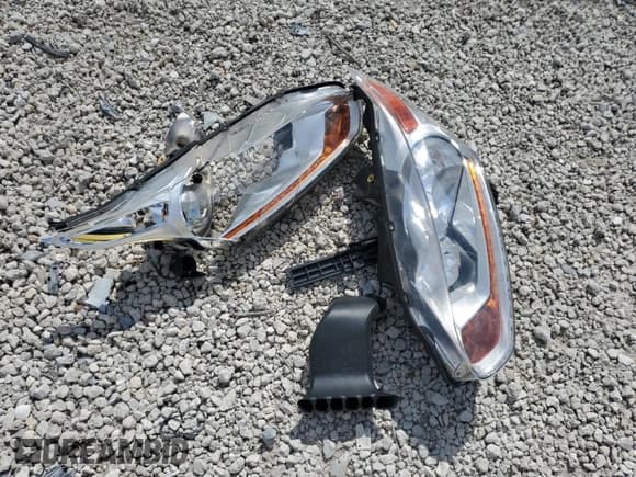 ✅ 2018 Ford Transit Connect Titanium • VIN: NM0GE9G72J1376683 • Lot: 43854625. Listed on Copart with 89,616 mi. Free auction sales archive from the USA and detailed vehicle history report at DreamBid. Image 13.