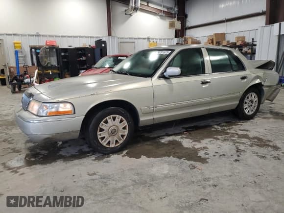 ✅ 2005 Mercury Grand Marquis GS • VIN: 2MEFM74W75X625749 • Lot: 90701625. Wystawiony na Copart z przebiegiem 234 630 mil. Bezpłatny archiwum sprzedaży aukcyjnych z USA i szczegółowy raport historii pojazdu na DreamBid. Zdjęcie 1.