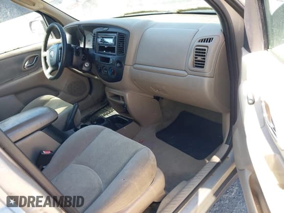 ✅ 2001 Mazda Tribute LX • VIN: 4F2CU08111KM29927 • Лот: 42750632. Опубликован ранее на IAAI с пробегом 206 174 миль. Бесплатный доступ к архиву аукционных продаж из США и подробный отчёт об истории автомобиля на DreamBid. Изображение 5.