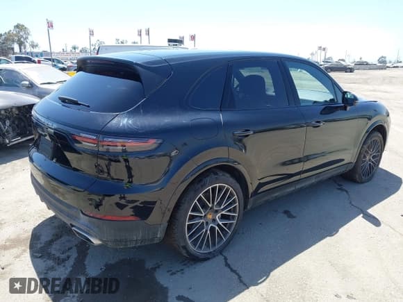 ✅ 2023 Porsche Cayenne • VIN: WP1AA2AY4PDA04037 • Лот: 41637726. Опубликован ранее на IAAI с пробегом 30 489 миль. Бесплатный доступ к архиву аукционных продаж из США и подробный отчёт об истории автомобиля на DreamBid. Изображение 4.