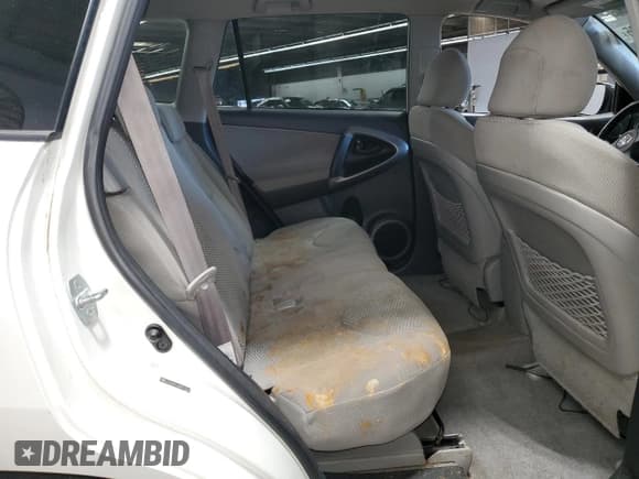 ✅ 2008 Toyota RAV4 Limited • VIN: JTMZK31V685017915 • Лот: 89688035. Опубликован ранее на Copart с пробегом 101 711 миль. Бесплатный доступ к архиву аукционных продаж из США и подробный отчёт об истории автомобиля на DreamBid. Изображение 11.