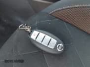 ✅ 2019 Nissan Kicks SR • VIN: 3N1CP5CU1KL506322 • Lot: 43112512. Wystawiony na IAAI z przebiegiem 67 171 mil. Bezpłatny archiwum sprzedaży aukcyjnych z USA i szczegółowy raport historii pojazdu na DreamBid. Zdjęcie 11.