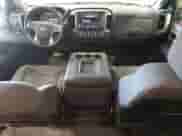 2015 Chevrolet Silverado 2500HD LT z VIN 1GC1KVEG2FF576552, wystawiony jako Copart lot #84027335 z przebiegiem 203 662 mil mil oraz Szkoda całkowita • Salvage title. Historia ofert i sprzedaży dostępna na DreamBid. Obrazek 8.