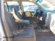 ✅ 2002 Dodge Dakota SLT • VIN: 1B7HL48N72S586317 • Lot: 41736566. Wystawiony na IAAI z przebiegiem Nie podano. Bezpłatny archiwum sprzedaży aukcyjnych z USA i szczegółowy raport historii pojazdu na DreamBid. Zdjęcie 5.