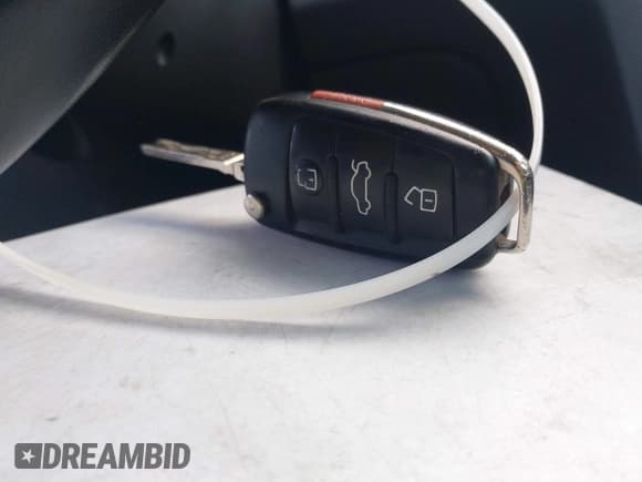 ✅ 2009 Audi A6 • VIN: WAUCH74F29N030451 • Лот: 43696447. Опубликован ранее на IAAI с пробегом 154 787 миль. Бесплатный доступ к архиву аукционных продаж из США и подробный отчёт об истории автомобиля на DreamBid. Изображение 11.