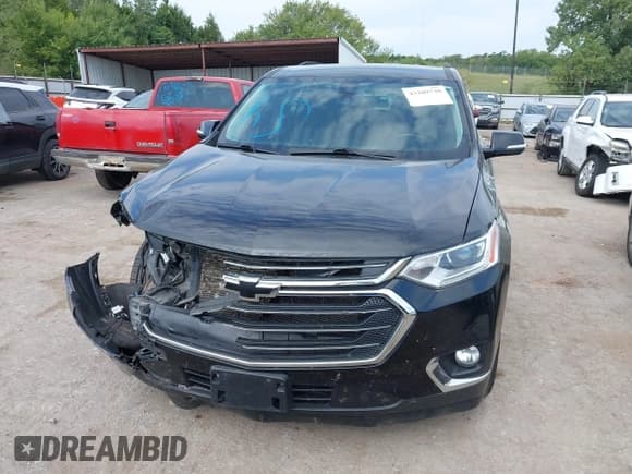 ✅ 2020 Chevrolet Traverse LT Cloth • VIN: 1GNERGKW7LJ294492 • Lot: 43209730. Wystawiony na IAAI z przebiegiem 81 921 mil. Bezpłatny archiwum sprzedaży aukcyjnych z USA i szczegółowy raport historii pojazdu na DreamBid. Zdjęcie 12.