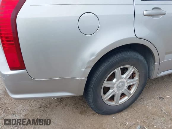 ✅ 2005 Cadillac SRX • VIN: 1GYEE637650232316 • Лот: 42588892. Опубликован ранее на IAAI с пробегом 179 746 миль. Бесплатный доступ к архиву аукционных продаж из США и подробный отчёт об истории автомобиля на DreamBid. Изображение 14.