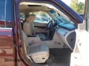 ✅ 2010 Ford Flex SEL • VIN: 2FMGK5CCXABA58463 • Lot: 43398745. Wystawiony na IAAI z przebiegiem 209 927 mil. Bezpłatny archiwum sprzedaży aukcyjnych z USA i szczegółowy raport historii pojazdu na DreamBid. Zdjęcie 5.