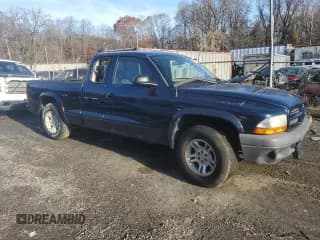✅ 2003 Dodge Dakota • VIN: 1D7HL12X63S177760 • Lot: 80877764. Wystawiony na Copart z przebiegiem Nie podano. Bezpłatny archiwum sprzedaży aukcyjnych z USA i szczegółowy raport historii pojazdu na DreamBid. Zdjęcie 4.