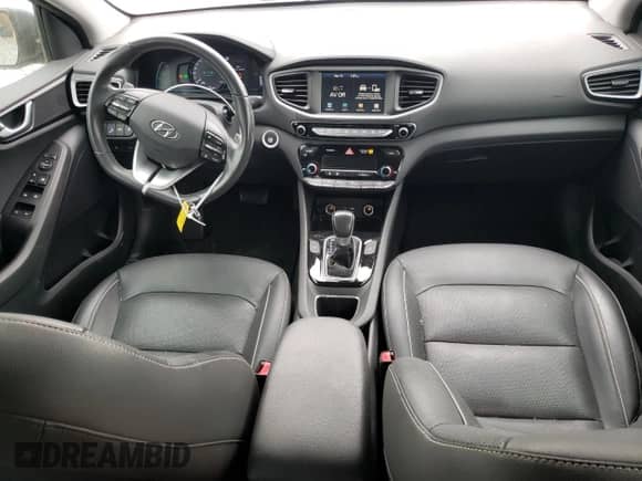 ✅ 2019 Hyundai Ioniq Limited • VIN: KMHC85LC6KU144328 • Лот: 68448454. Размещён на Copart с пробегом 115 934 миль миль. Получите бесплатный доступ к архиву аукционных продаж из США и посмотрите подробный отчёт об истории автомобиля на DreamBid. Изображение 8.