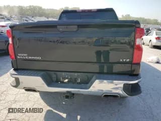 ✅ 2019 Chevrolet Silverado 1500 LTZ • VIN: 3GCUYGEL1KG126095 • Lot: 74836424. Wystawiony na Copart z przebiegiem 81 991 mil. Bezpłatny archiwum sprzedaży aukcyjnych z USA i szczegółowy raport historii pojazdu na DreamBid. Zdjęcie 6.