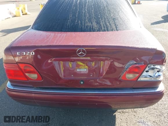 ✅ 1999 Mercedes-Benz E 320 • VIN: WDBJF65H8XA802416 • Лот: 43608738. Опубликован ранее на IAAI с пробегом 177 428 миль. Бесплатный доступ к архиву аукционных продаж из США и подробный отчёт об истории автомобиля на DreamBid. Изображение 6.