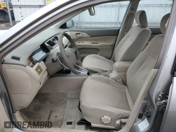 ✅ 2003 Mitsubishi Lancer ES • VIN: JA3AJ26E13U056699 • Lot: 49589585. Wystawiony na Copart z przebiegiem 88 284 mil. Bezpłatny archiwum sprzedaży aukcyjnych z USA i szczegółowy raport historii pojazdu na DreamBid. Zdjęcie 7.