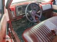 ✅ 1994 GMC Sierra 1500 • VIN: 1GTEC14Z5RZ502071 • Lot: 95639865. Wystawiony na Copart z przebiegiem 267 041 mil. Bezpłatny archiwum sprzedaży aukcyjnych z USA i szczegółowy raport historii pojazdu na DreamBid. Zdjęcie 8.