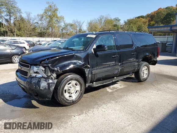 ✅ 2013 Chevrolet Suburban • VIN: 1GNWKMEG8DR213398 • Lot: 75192044. Listed on Copart with 160,035 mi. Free auction sales archive from the USA and detailed vehicle history report at DreamBid. Image 1.
