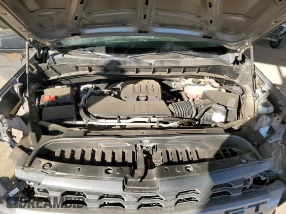 ✅ 2021 Chevrolet Silverado 1500 Custom • VIN: 1GCRWBEK7MZ366602 • Lot: 79965274. Wystawiony na Copart z przebiegiem 62 679 mil. Bezpłatny archiwum sprzedaży aukcyjnych z USA i szczegółowy raport historii pojazdu na DreamBid. Zdjęcie 13.