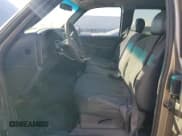 ✅ 2001 Chevrolet Silverado 1500 • VIN: 1GCEC19W11Z145233 • Лот: 80051894. Опубликован ранее на Copart с пробегом 320 697 миль. Бесплатный доступ к архиву аукционных продаж из США и подробный отчёт об истории автомобиля на DreamBid. Изображение 7.