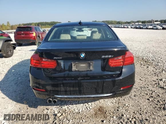 ✅ 2015 BMW 3 Series 328i xDrive • VIN: WBA3B3C50FF548891 • Лот: 84816605. Опубликован ранее на Copart с пробегом 41 631 миль. Бесплатный доступ к архиву аукционных продаж из США и подробный отчёт об истории автомобиля на DreamBid. Изображение 6.