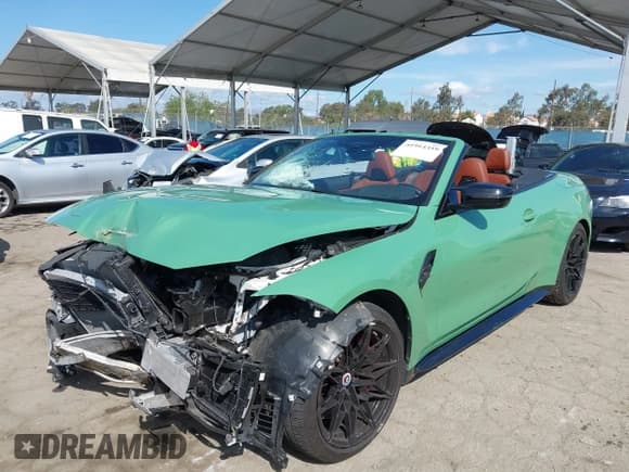 ✅ 2023 BMW M4 Competition xDrive • VIN: WBS33BA01PCM29504 • Lot: 41914359. Listed on IAAI with 17,618 mi. Free auction sales archive from the USA and detailed vehicle history report at DreamBid. Image 18.