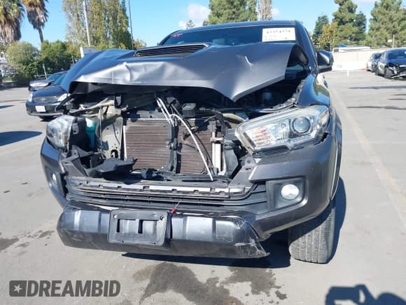 ✅ 2017 Toyota Tacoma SR5 • VIN: 5TFCZ5ANXHX081201 • Lot: 43354371. Listed on IAAI with 83,668 mi. Free auction sales archive from the USA and detailed vehicle history report at DreamBid. Image 13.