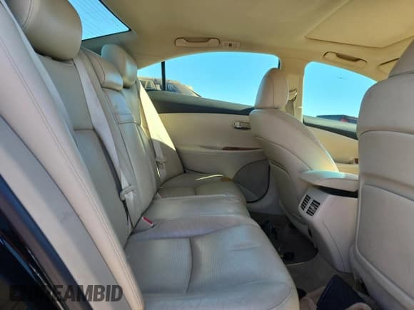 ✅ 2012 Lexus ES 330 • VIN: JTHBK1EGXC2485835 • Lot: 90625805. Wystawiony na Copart z przebiegiem 168 603 mil. Bezpłatny archiwum sprzedaży aukcyjnych z USA i szczegółowy raport historii pojazdu na DreamBid. Zdjęcie 10.