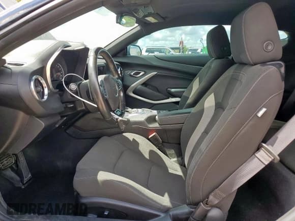 ✅ 2021 Chevrolet Camaro 1LS • VIN: 1G1FB1RX8M0142184 • Lot: 81690585. Listed on Copart with 48,075 mi. Free auction sales archive from the USA and detailed vehicle history report at DreamBid. Image 7.