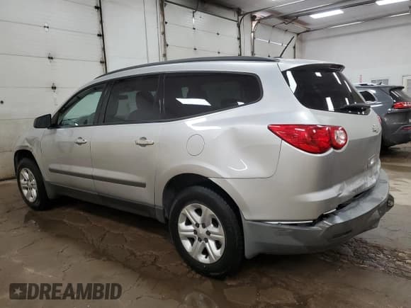 ✅ 2012 Chevrolet Traverse LS • VIN: 1GNKREED1CJ307528 • Lot: 85355725. Wystawiony na Copart z przebiegiem 142 023 mil. Bezpłatny archiwum sprzedaży aukcyjnych z USA i szczegółowy raport historii pojazdu na DreamBid. Zdjęcie 2.