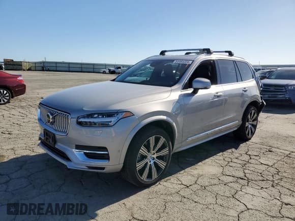 ✅ 2023 Volvo XC90 Plus Bright Theme • VIN: YV4H60CN4P1955118 • Lot: 54465334. Listed on Copart with 13,014 mi. Free auction sales archive from the USA and detailed vehicle history report at DreamBid. Image 1.