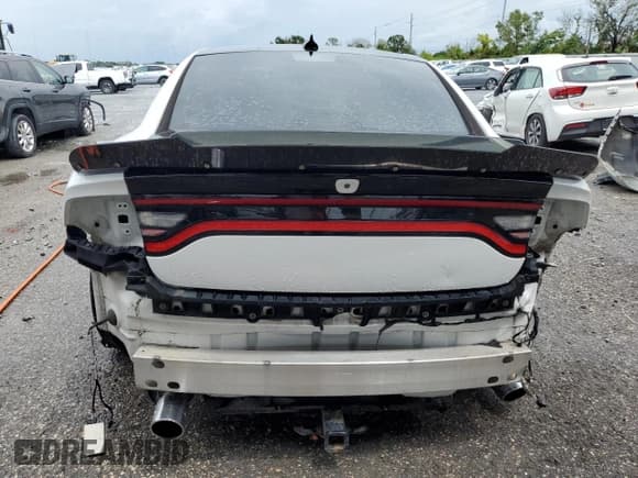 ✅ 2018 Dodge Charger R/T Scat Pack • VIN: 2C3CDXGJ4JH129563 • Lot: 69248895. Wystawiony na Copart z przebiegiem 95 148 mil. Bezpłatny archiwum sprzedaży aukcyjnych z USA i szczegółowy raport historii pojazdu na DreamBid. Zdjęcie 6.