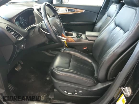 ✅ 2016 Lincoln MKX Reserve • VIN: 2LMTJ8LP6GBL37797 • Lot: 65954745. Listed on Copart with 105,191 mi. Free auction sales archive from the USA and detailed vehicle history report at DreamBid. Image 7.