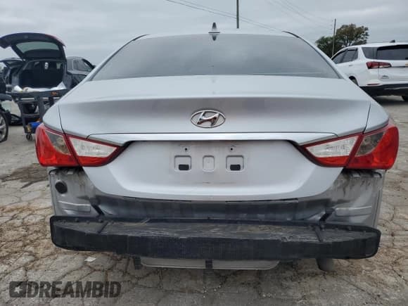 ✅ 2011 Hyundai Sonata GLS • VIN: 5NPEB4ACXBH276563 • Lot: 73797324. Listed on Copart with 100,353 mi. Free auction sales archive from the USA and detailed vehicle history report at DreamBid. Image 6.