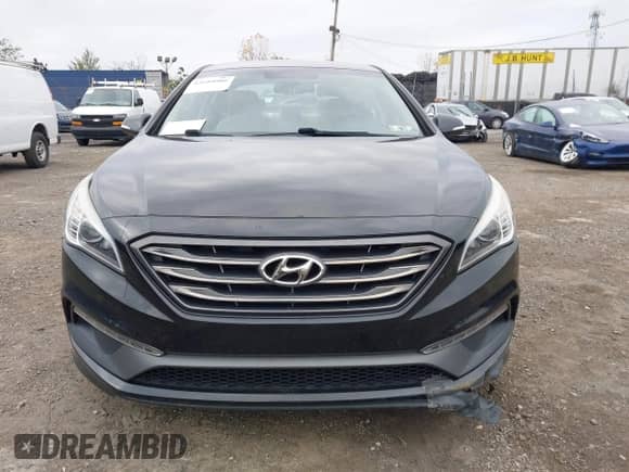 2015 Hyundai Sonata Limited z VIN 5NPE34AF3FH087380, wystawiony jako IAAI lot #43604080 z przebiegiem 96 591 mil mil oraz . Historia ofert i sprzedaży dostępna na DreamBid. Obrazek 12.