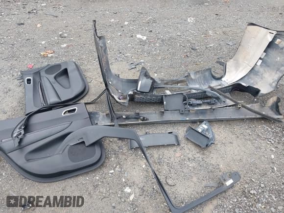 ✅ 2014 Dodge Durango Limited • VIN: 1C4RDHDG2EC313462 • Lot: 43299046. Wystawiony na IAAI z przebiegiem 173 102 mil. Bezpłatny archiwum sprzedaży aukcyjnych z USA i szczegółowy raport historii pojazdu na DreamBid. Zdjęcie 12.