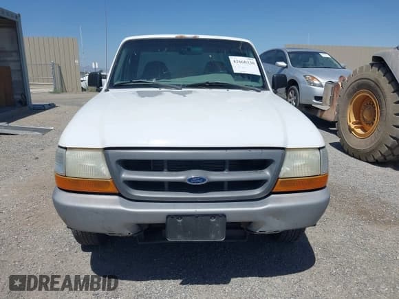 ✅ 2000 Ford Ranger XL • VIN: 1FTYR10CXYPC07233 • Lot: 42660330. Listed on IAAI with 166,405 mi. Free auction sales archive from the USA and detailed vehicle history report at DreamBid. Image 6.