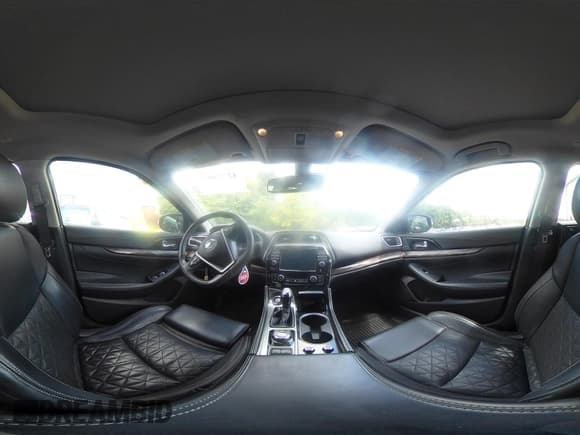 ✅ 2016 Nissan Maxima Platinum • VIN: 1N4AA6AP2GC375192 • Lot: 42774874. Listed on IAAI with 129,967 mi. Free auction sales archive from the USA and detailed vehicle history report at DreamBid. Image 18.