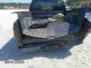 1999 Chevrolet Silverado 1500 LS z VIN 2GCEK19TXX1209019, wystawiony jako IAAI lot #43216391 z przebiegiem Nie podano mil oraz . Historia ofert i sprzedaży dostępna na DreamBid. Obrazek 6.