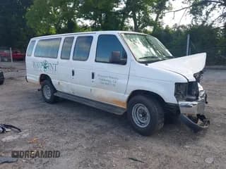 ✅ 2013 Ford Econoline Passenger XL • VIN: 1FBSS3BL8DDA27168 • Lot: 42547787. Wystawiony na IAAI z przebiegiem 212 493 mil. Bezpłatny archiwum sprzedaży aukcyjnych z USA i szczegółowy raport historii pojazdu na DreamBid. Zdjęcie 1.