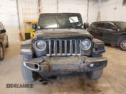 ✅ 2020 Jeep Gladiator Overland • VIN: 1C6HJTFG5LL216409 • Lot: 43627529. Wystawiony na IAAI z przebiegiem 83 052 mil. Bezpłatny archiwum sprzedaży aukcyjnych z USA i szczegółowy raport historii pojazdu na DreamBid. Zdjęcie 6.