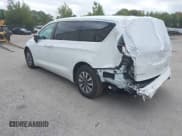 ✅ 2024 Chrysler Pacifica Hybrid Select • VIN: 2C4RC1S79RR185022 • Lot: 43271506. Listed on IAAI with 15,187 mi. Free auction sales archive from the USA and detailed vehicle history report at DreamBid. Image 3.