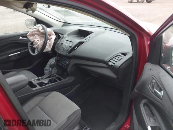 ✅ 2017 Ford Escape SE • VIN: 1FMCU9GDXHUE82586 • Lot: 43449482. Wystawiony na IAAI z przebiegiem 150 608 mil. Bezpłatny archiwum sprzedaży aukcyjnych z USA i szczegółowy raport historii pojazdu na DreamBid. Zdjęcie 5.