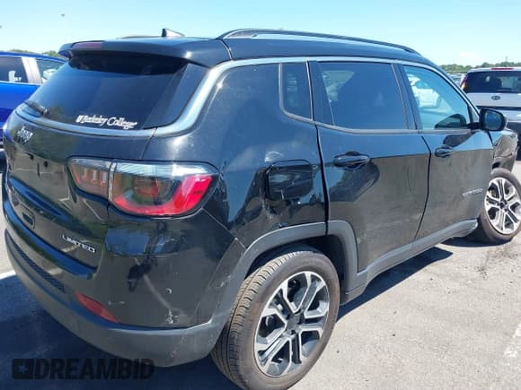 ✅ 2022 Jeep Compass Limited • VIN: 3C4NJDCB5NT150056 • Lot: 43063429. Listed on IAAI with 27,701 mi. Free auction sales archive from the USA and detailed vehicle history report at DreamBid. Image 4.