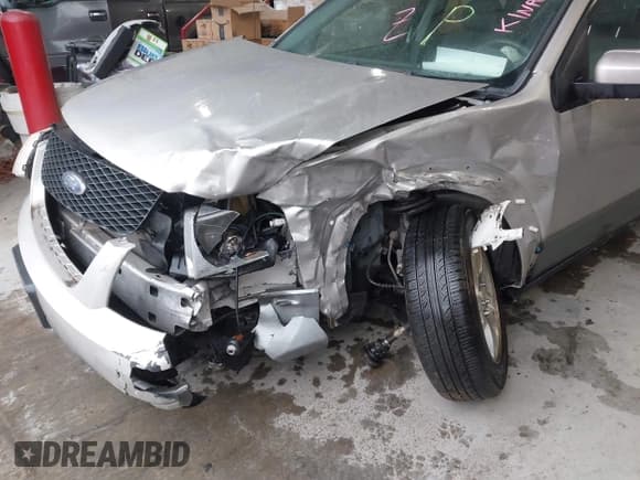 ✅ 2007 Ford Freestyle SEL • VIN: 1FMDK02177GA31566 • Лот: 43543141. Опубликован ранее на IAAI с пробегом 180 249 миль. Бесплатный доступ к архиву аукционных продаж из США и подробный отчёт об истории автомобиля на DreamBid. Изображение 6.