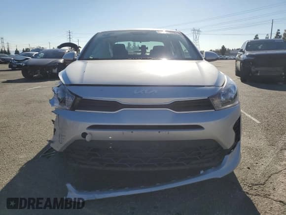 ✅ 2023 Kia Rio S • VIN: 3KPA24AD0PE545530 • Лот: 87051975. Опубликован ранее на Copart с пробегом 51 009 миль. Бесплатный доступ к архиву аукционных продаж из США и подробный отчёт об истории автомобиля на DreamBid. Изображение 5.