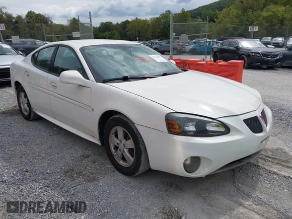 ✅ 2008 Pontiac Grand Prix • VIN: 2G2WP552581132897 • Lot: 43236807. Wystawiony na IAAI z przebiegiem 160 747 mil. Bezpłatny archiwum sprzedaży aukcyjnych z USA i szczegółowy raport historii pojazdu na DreamBid. Zdjęcie 1.