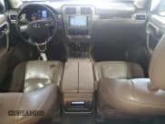 ✅ 2015 Lexus GX 460 Luxury • VIN: JTJJM7FX3F5119787 • Lot: 68299905. Wystawiony na Copart z przebiegiem 188 774 mil. Bezpłatny archiwum sprzedaży aukcyjnych z USA i szczegółowy raport historii pojazdu na DreamBid. Zdjęcie 8.