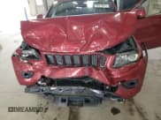 ✅ 2015 Jeep Grand Cherokee Laredo • VIN: 1C4RJFAG1FC149432 • Lot: 85518915. Wystawiony na Copart z przebiegiem 140 207 mil. Bezpłatny archiwum sprzedaży aukcyjnych z USA i szczegółowy raport historii pojazdu na DreamBid. Zdjęcie 12.