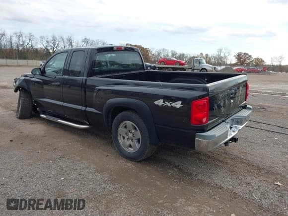 ✅ 2006 Dodge Dakota SLT • VIN: 1D7HW42N36S547476 • Lot: 43603516. Wystawiony na IAAI z przebiegiem 100 434 mil. Bezpłatny archiwum sprzedaży aukcyjnych z USA i szczegółowy raport historii pojazdu na DreamBid. Zdjęcie 3.